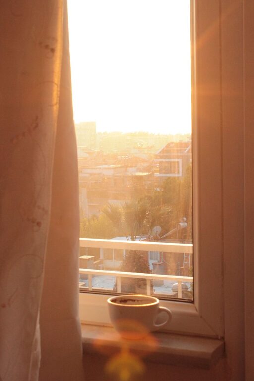 Tips for Creating a Relaxing Morning Routine to Start Your Day Peacefully